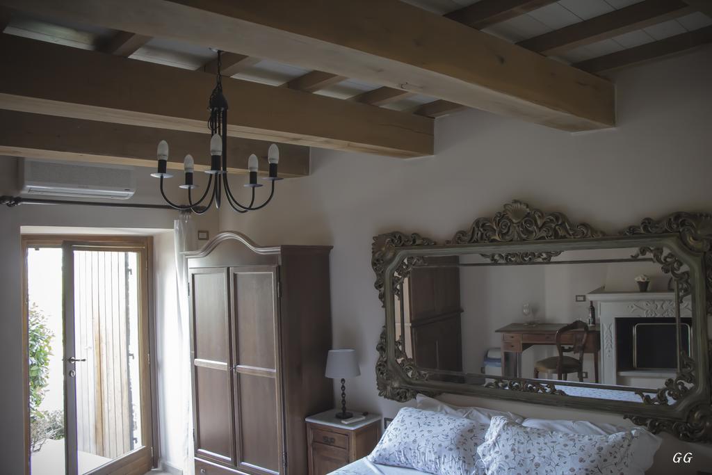 Вілла Mons Major Relais Montemaggiore al Metauro Номер фото